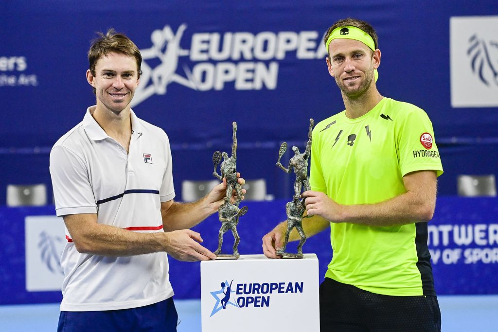 Peers en Venus winnen dubbelspel van de European Open zonder setverlies