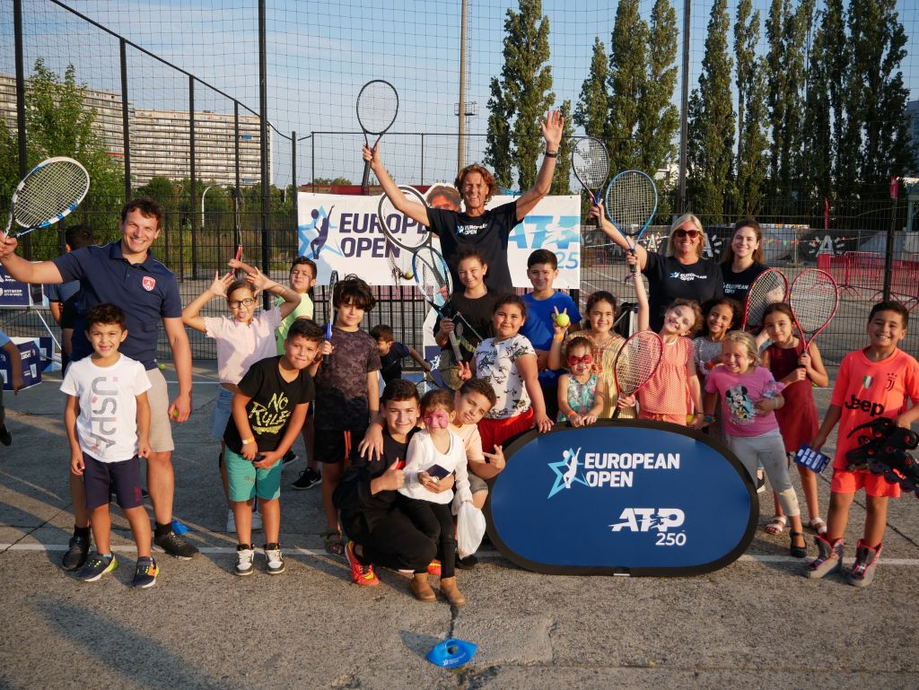 Street Tennis in Antwerp